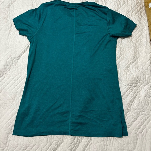 North Face , Dry wick, women’s t-shirt - Picture 2 of 4